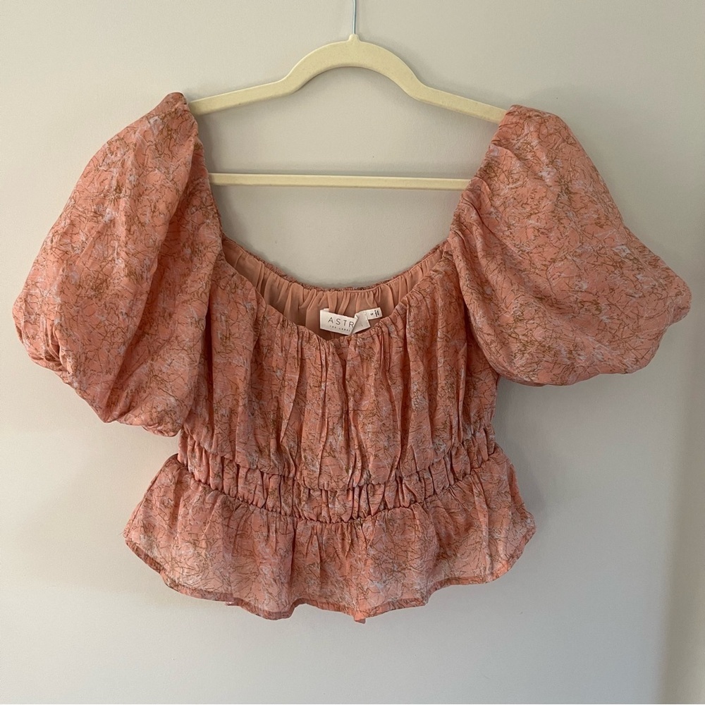 Astr Pink Puff Sleeve Smocked Blouse​